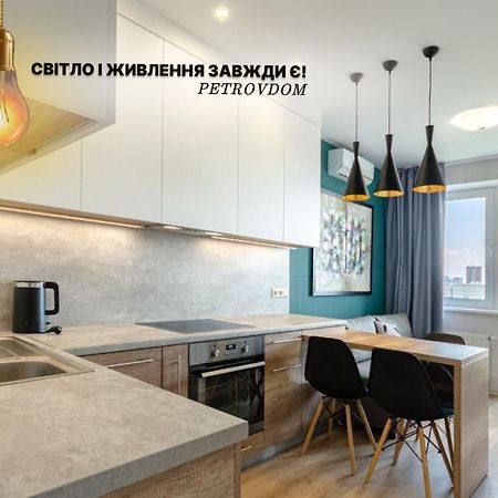 Petrovdom 5-25 In Cozy Apartment In Residential Complex "Beresteiskyi" Киев Екстериор снимка