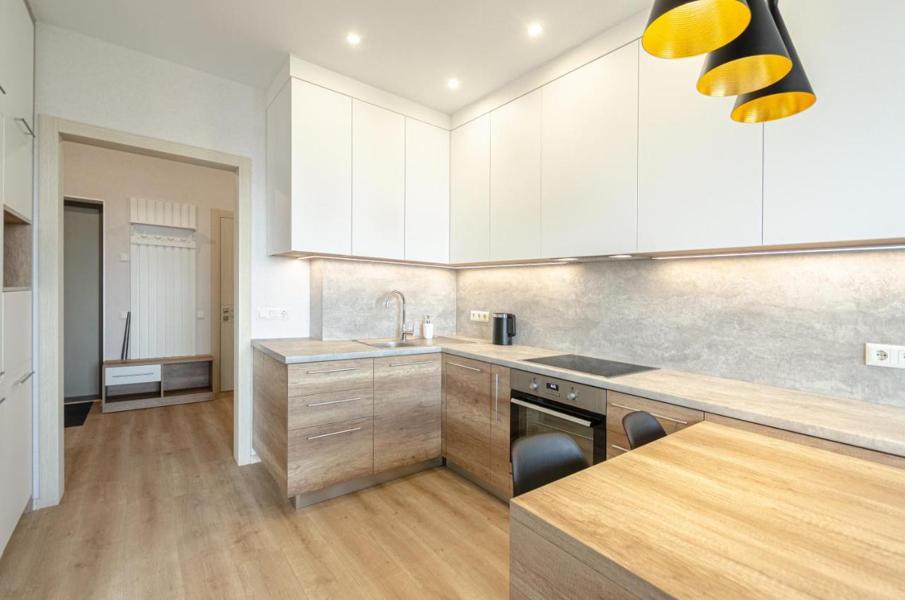 Petrovdom 5-25 In Cozy Apartment In Residential Complex "Beresteiskyi" Киев Екстериор снимка