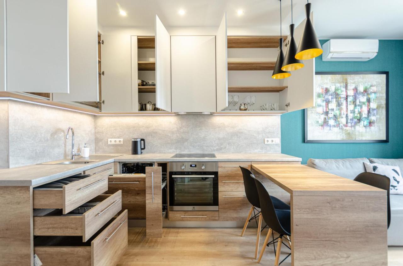 Petrovdom 5-25 In Cozy Apartment In Residential Complex "Beresteiskyi" Киев Екстериор снимка