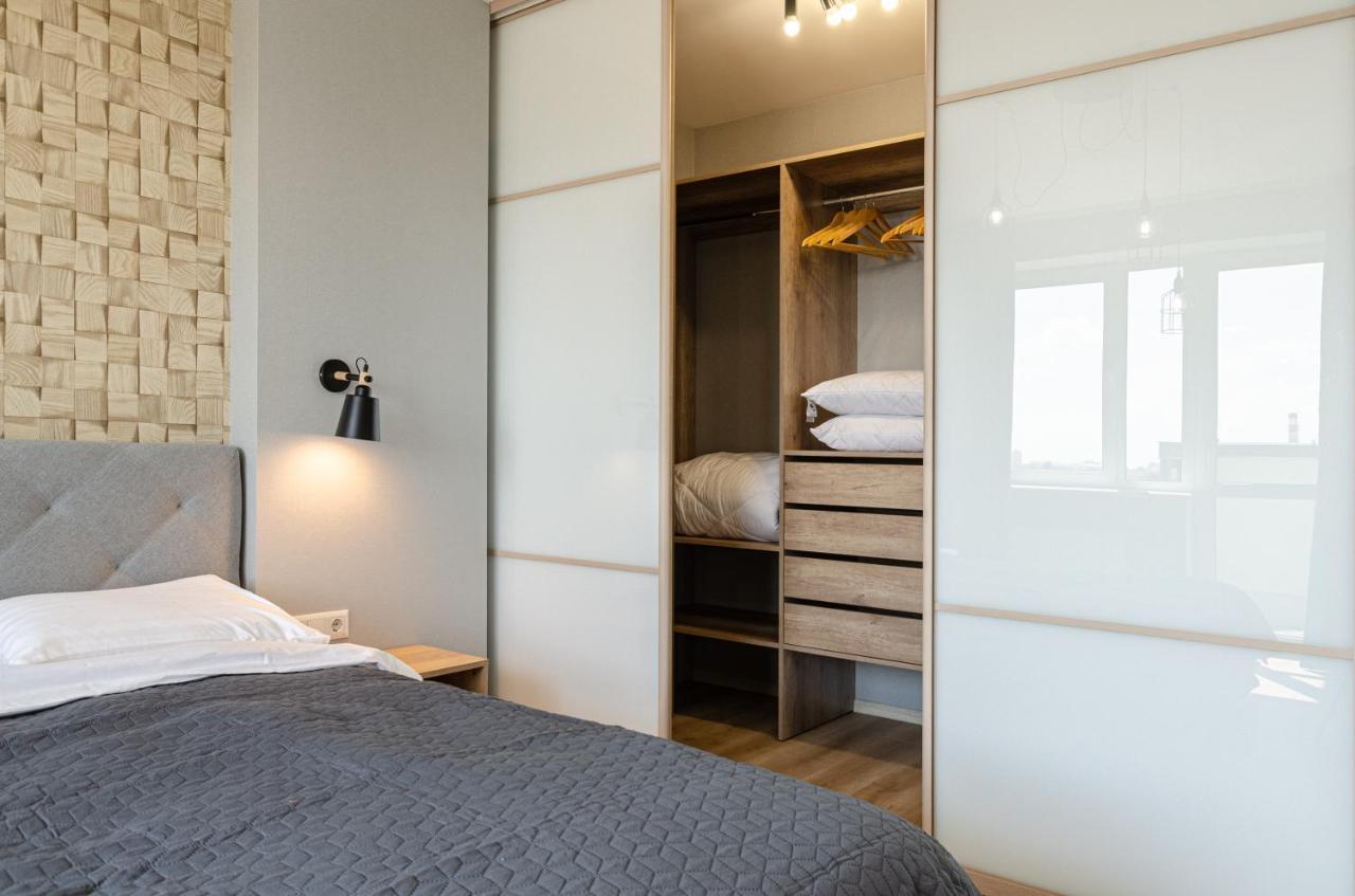 Petrovdom 5-25 In Cozy Apartment In Residential Complex "Beresteiskyi" Киев Екстериор снимка